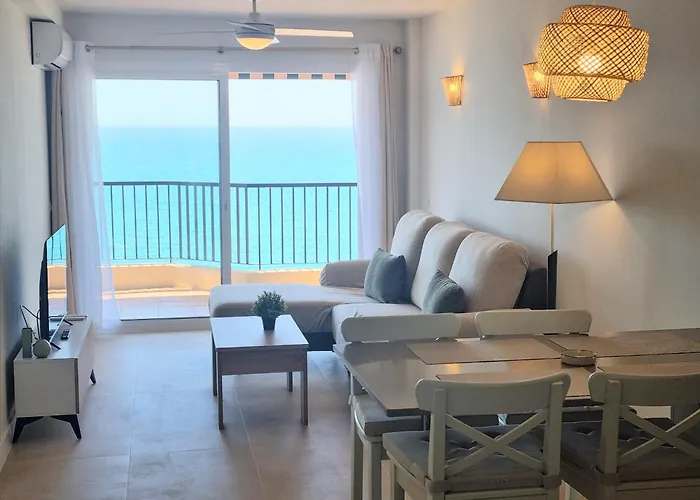 Las Antillas III Front Sea View Pool
